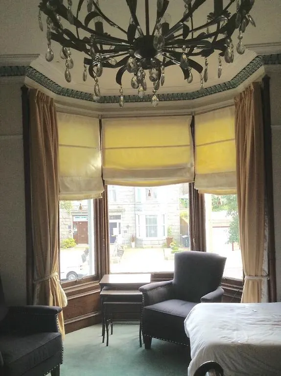 Dunrovin Guest House Aberdeen